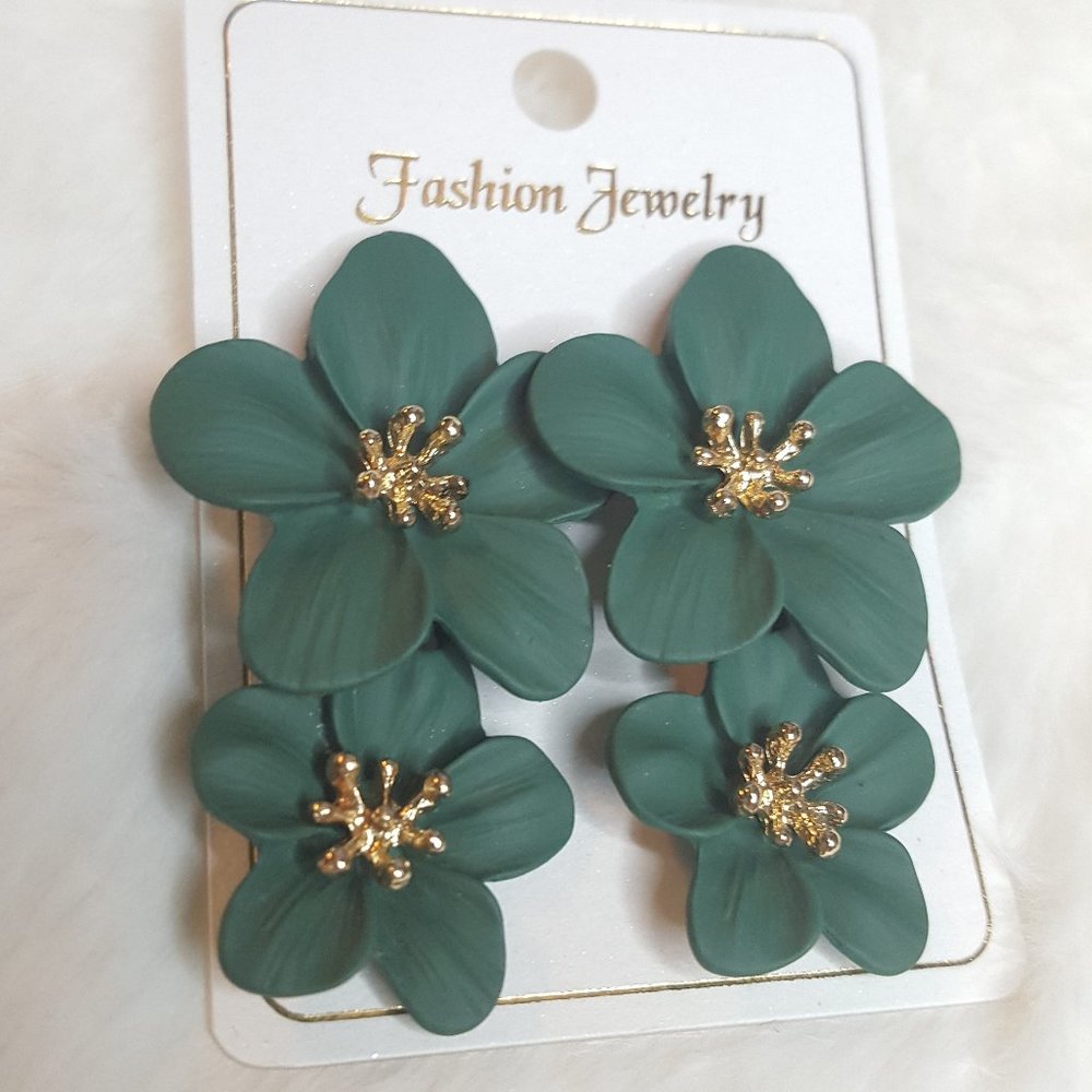 Forest Green Flower Drop Earrings - Picture 2 of 6